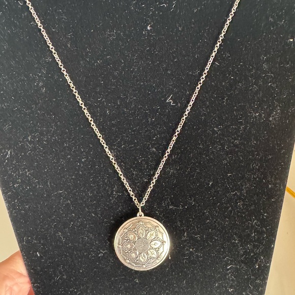 Vintage Boho Floral Pendant Necklace circa Y2K - Picture 1 of 4